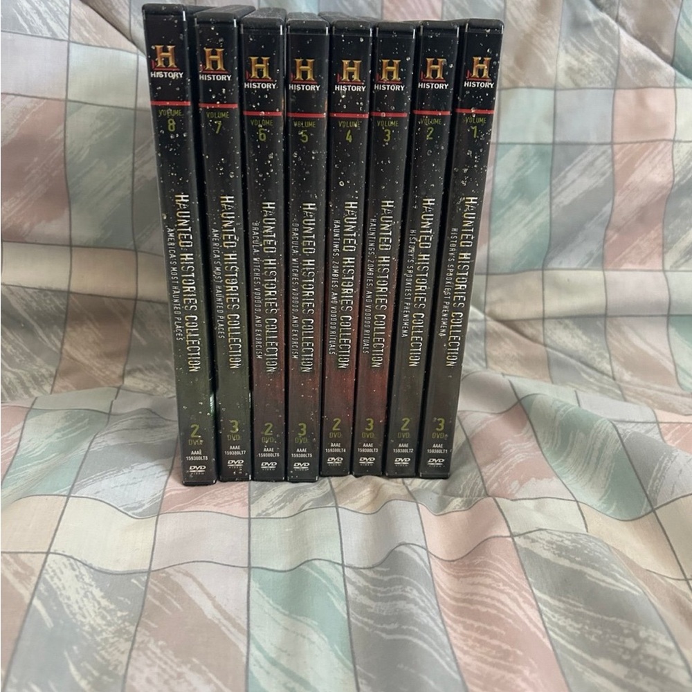 Haunted Histories Collection 20 DVD Megaset History Channel (No Outer Box) - Picture 2 of 8